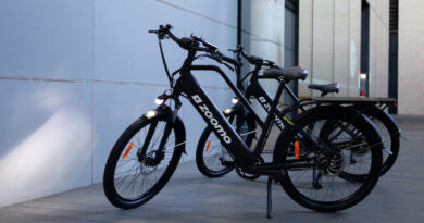 Zoomo e-bikes
