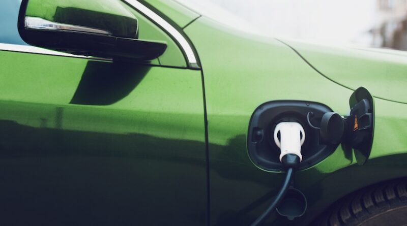 Plug-in hybrid EV car charging