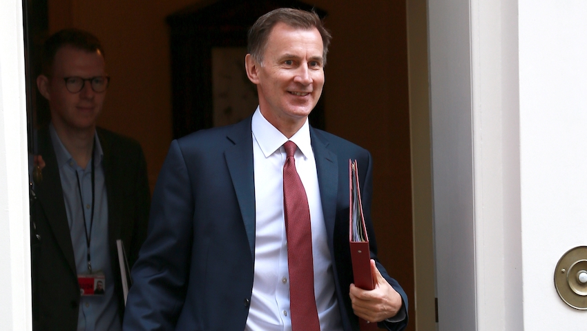 Chancellor Jeremy Hunt has pledged £2bn to the automotive sector to help boost the transition to electrification. 