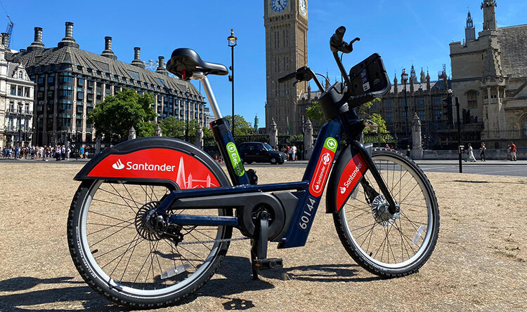 This summer, London's Santander Cycles scheme will add a whopping 1,400 new e-bikes to its fleet, increasing it from 600 to 2,000 in an effort to promote active transportation.