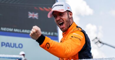 In a breathtaking display of skill and determination, Sam Bird clinched an unforgettable victory for NEOM McLaren at the São Paulo E-Prix.