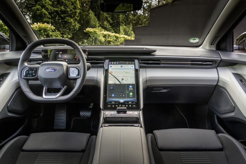 2024 Ford Explorer interior