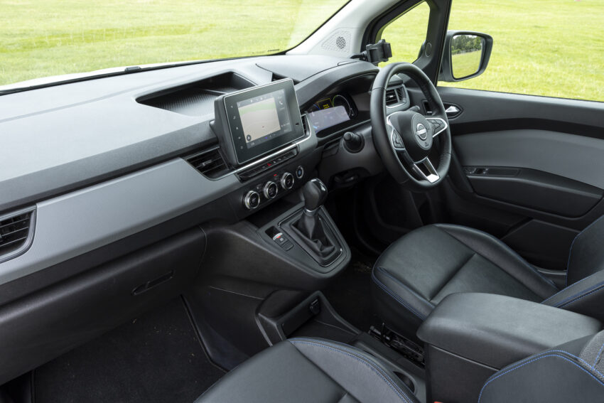 Nissan Townstar EV interior