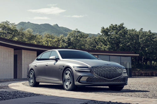 Genesis has updated its G80 executive saloon to bring more legroom, improved range and a new ‘chauffeur mode’ for the ultimate passenger comfort.