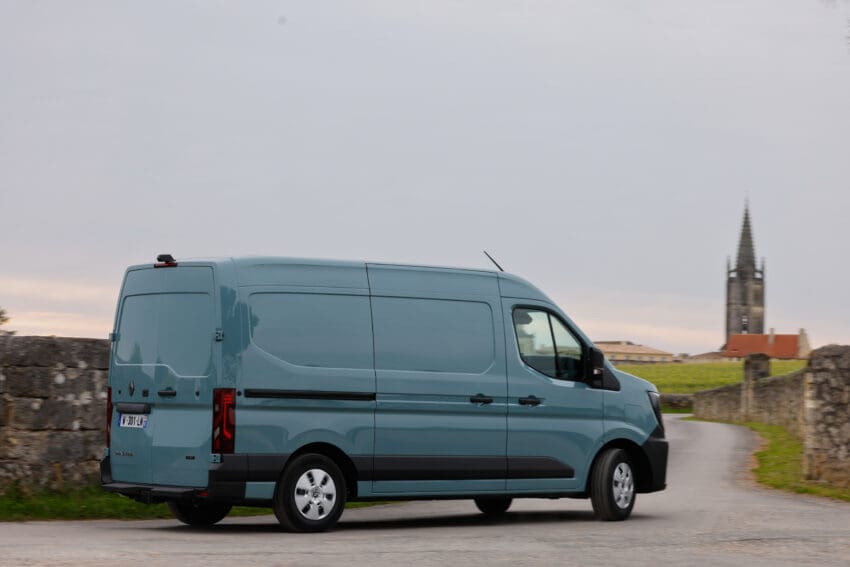 2024 Renault Master E-Tech 