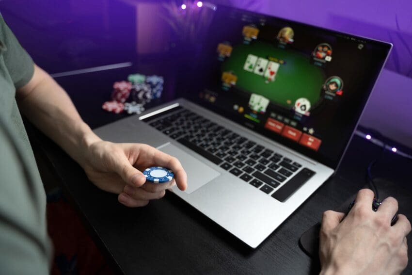 The online gambling industry in Canada is constantly growing, with new platforms, games, and cutting-edge technologies emerging almost every day, reshaping the whole gambling experience.