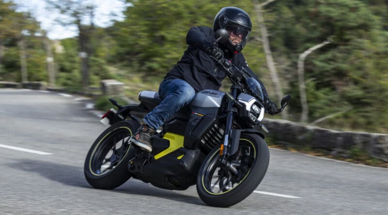 Can-Am has staged the UK unveiling of its new Pulse and Origin electric motorcycles. 