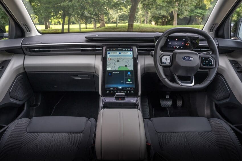 Ford Explorer Select interior