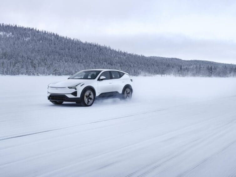 The Polestar 3 scooped top spot at the world’s largest independent range test, Norway’s El Prix, after traveling a distance of 330 miles (531 kilometres) on a single charge.