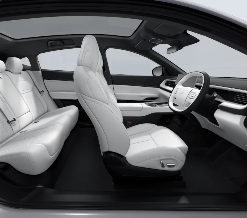 Xpeng-G6-EV-interior