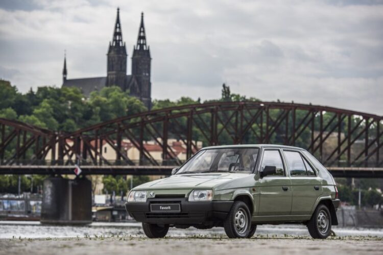 Skoda-Favorit-EV