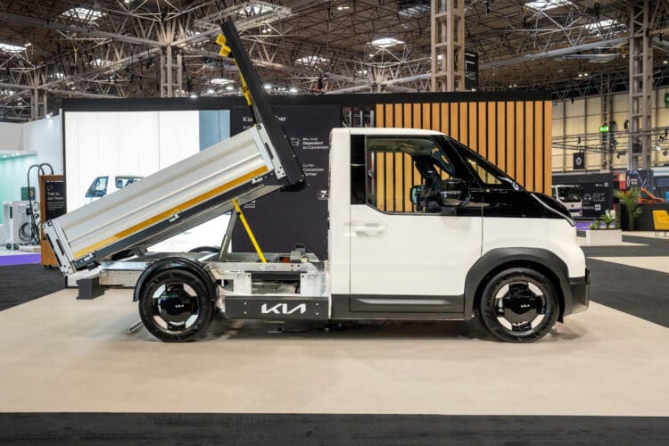 kia pv5 tipper