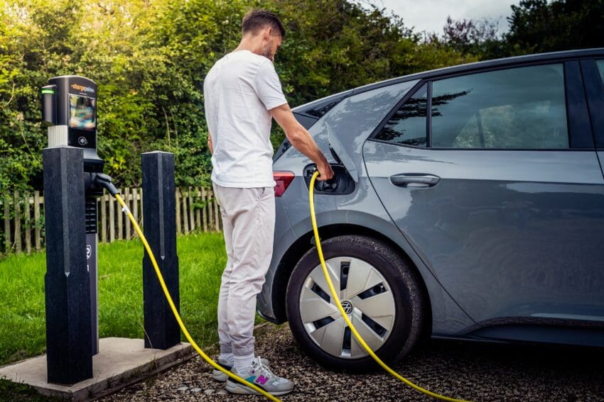 Motorist using RAW Charging bay copy