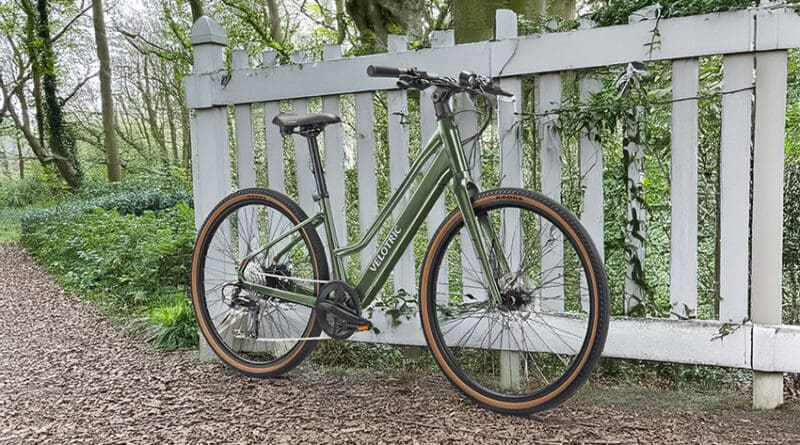 The new Velotric Tempo is one of those e-bikes that looks simple at first glance, then slowly reveals how much thinking has gone into it.