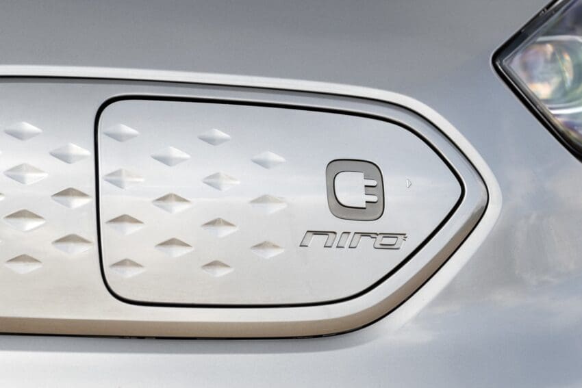 Used Kia E-Niro charging port