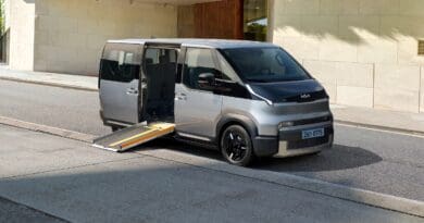Kia PV5 side-entry WAV wheelchair mounting