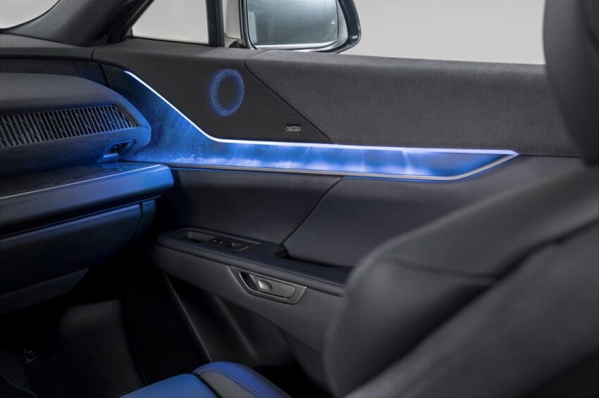 Lexus TZ SUV electric interior detailing