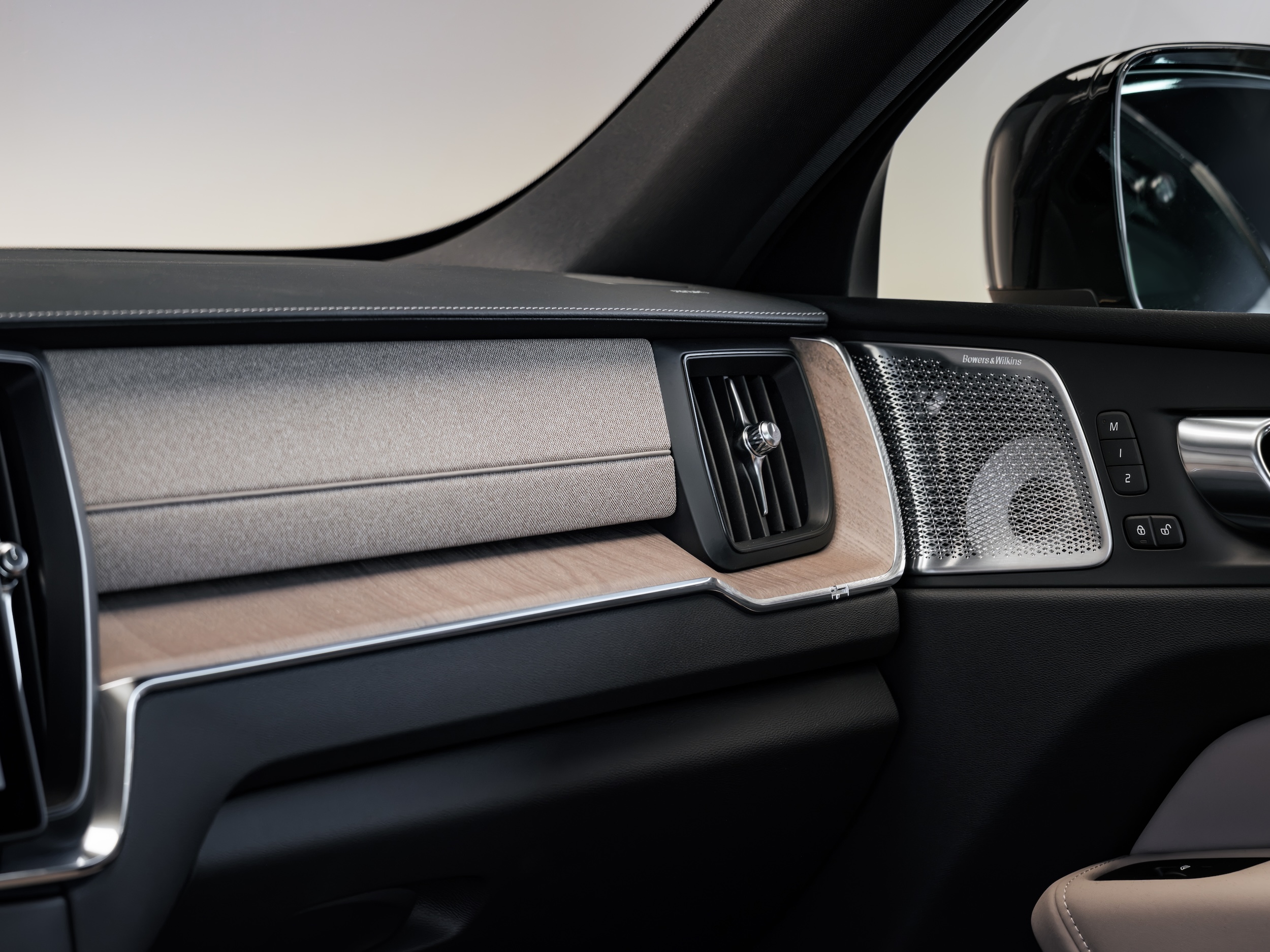 The new Cardamom trim adds to general feeling of 'Scandiness' (Image: Volvo) 